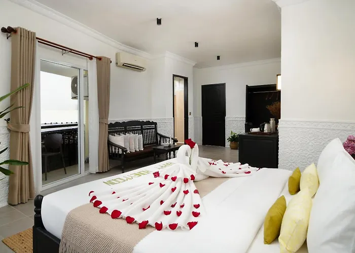 Hotel The Palace Indochine 4*